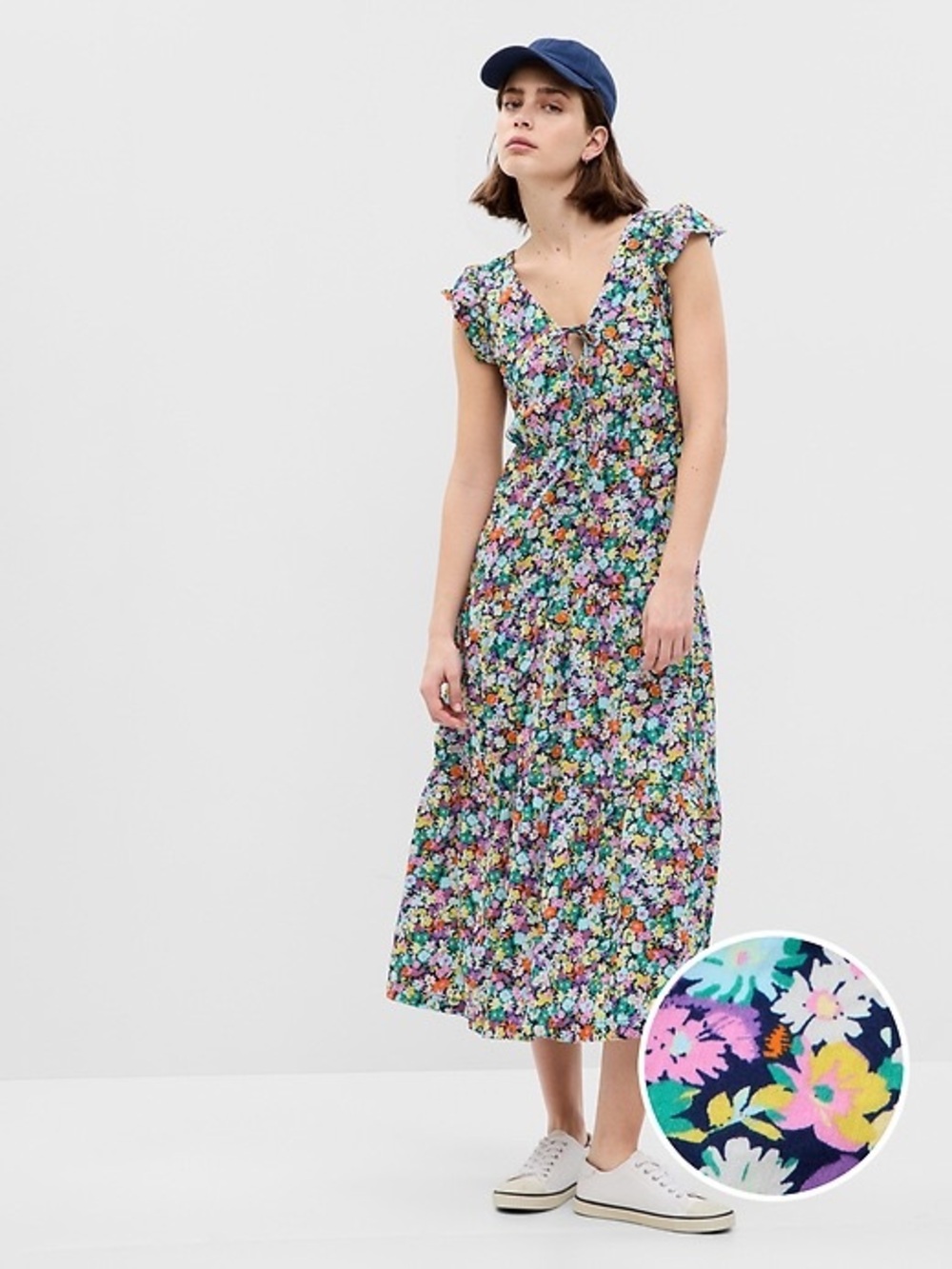 Gap Flutter Sleeve V-Neck Floral Maxi Dress in Multi Color Ditzy Floral. Size S